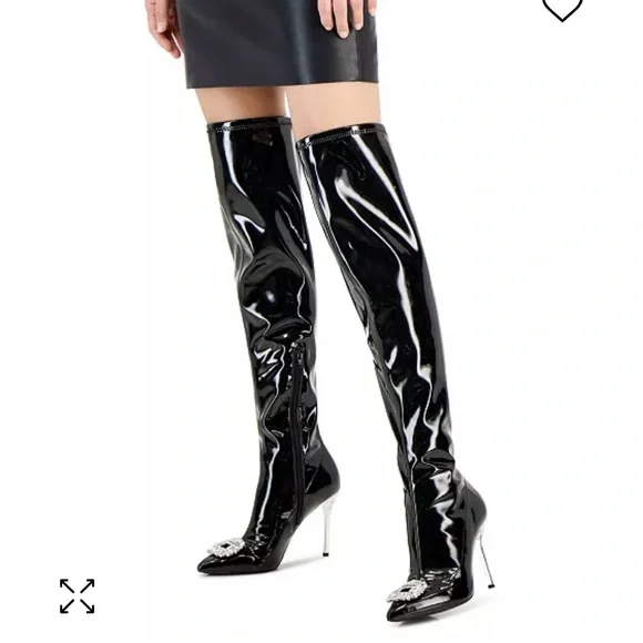 🆕 INC Patent Leather Boot w/box
Size 9.5 - Picture 8 of 8